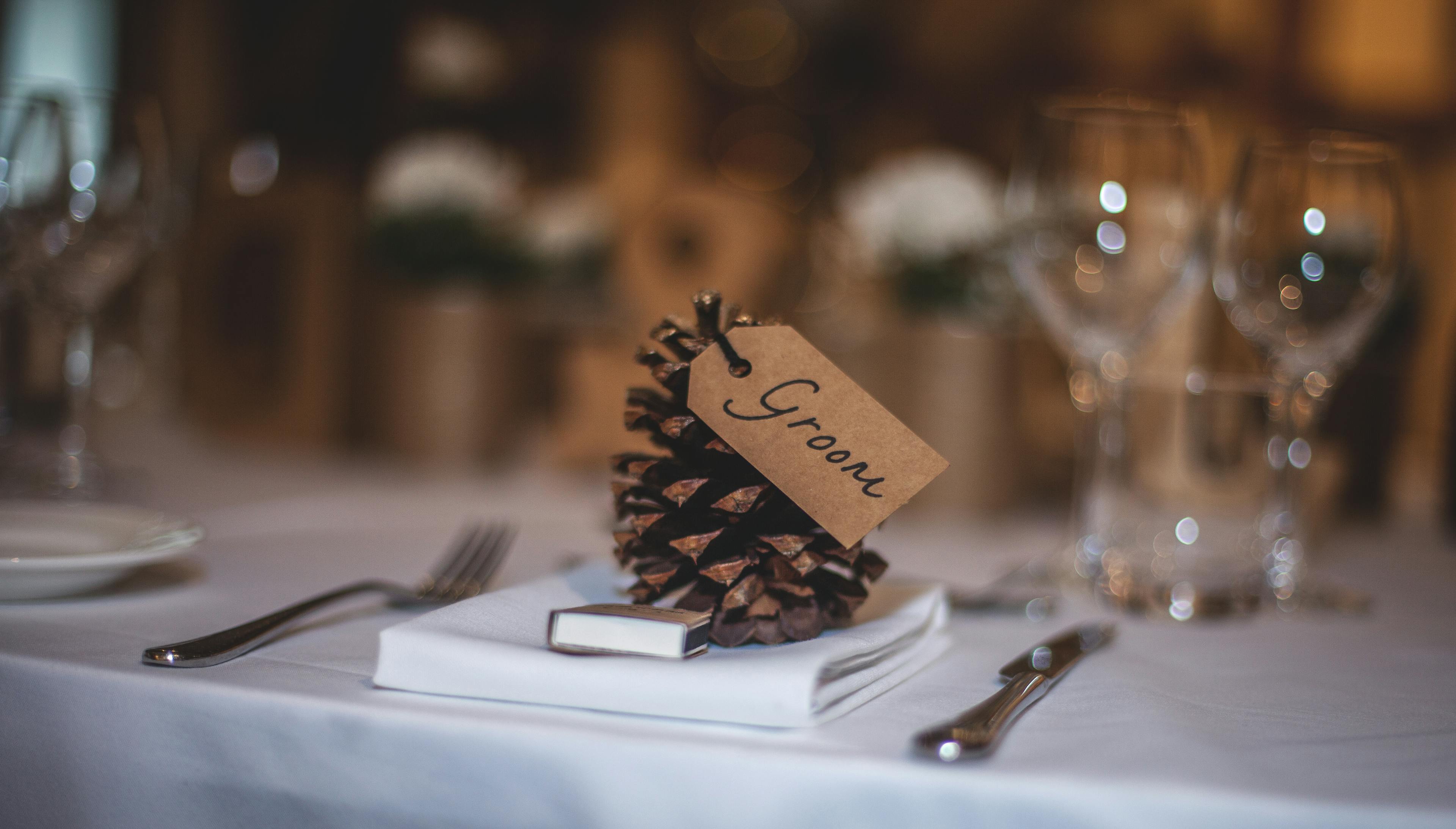 How to Design Elegant Event Place Cards Easily