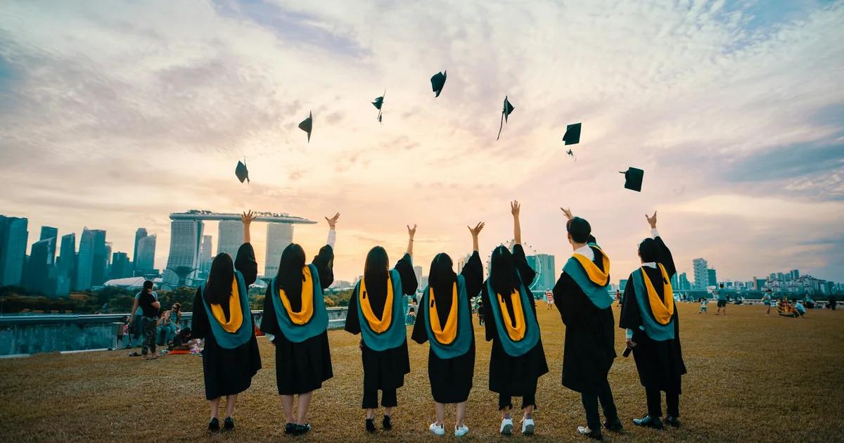 Build Your Graduation Season School Campaign