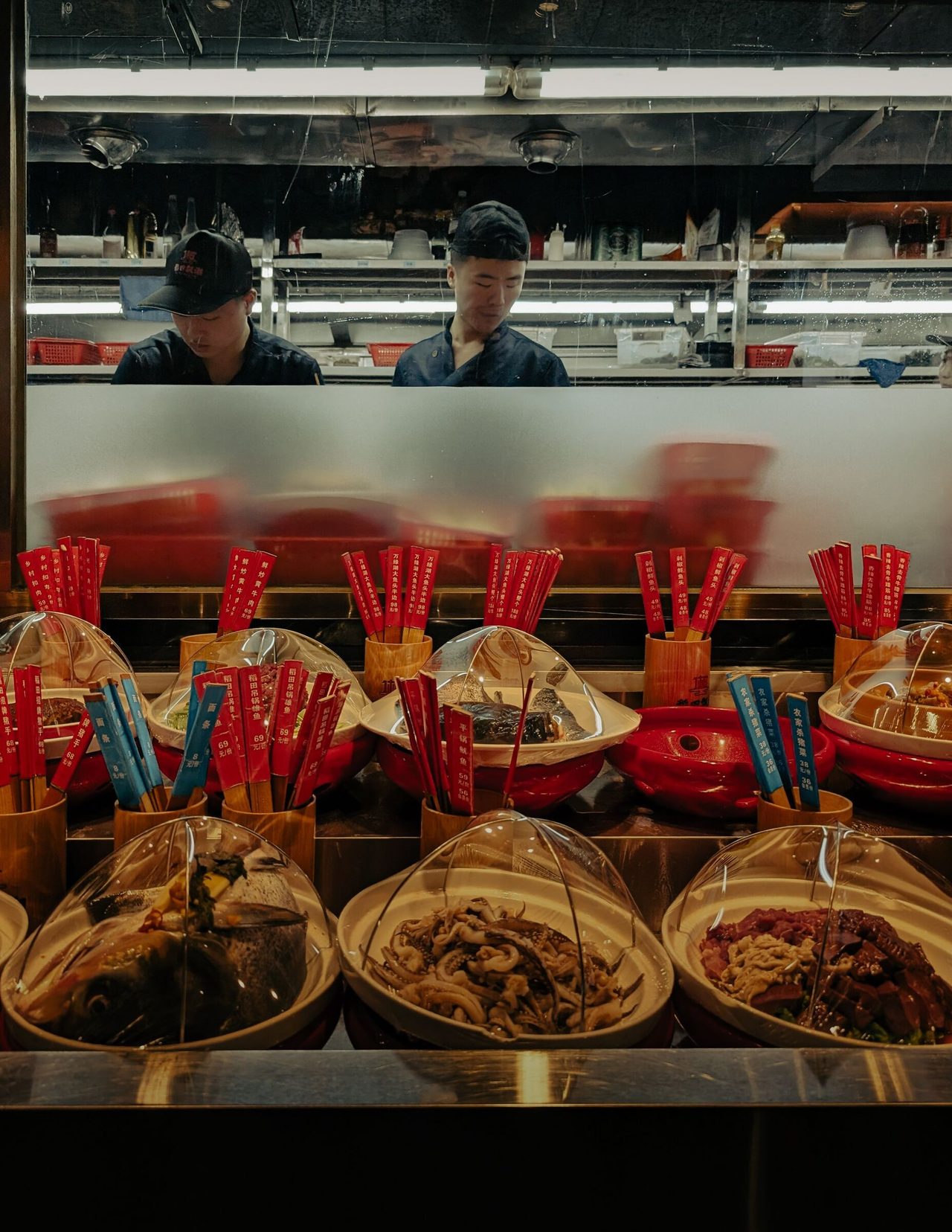 深圳街头餐饮摊位与本地风味