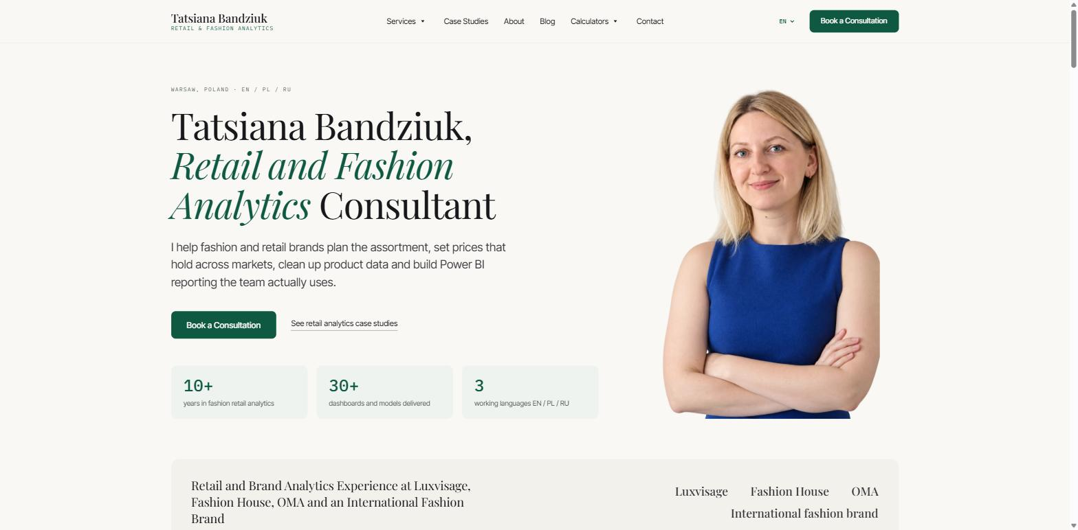 Home page with the retail analytics consultant's portrait and a description of her areas of work