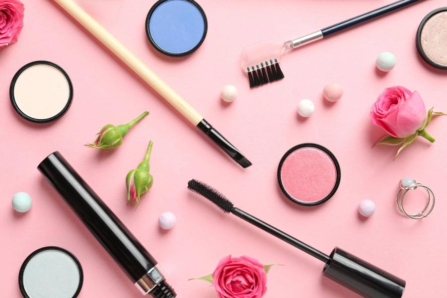 I create SEO-optimized beauty salon websites with online booking, fast performance, and modern design. Perfect for local or international beauty brands.