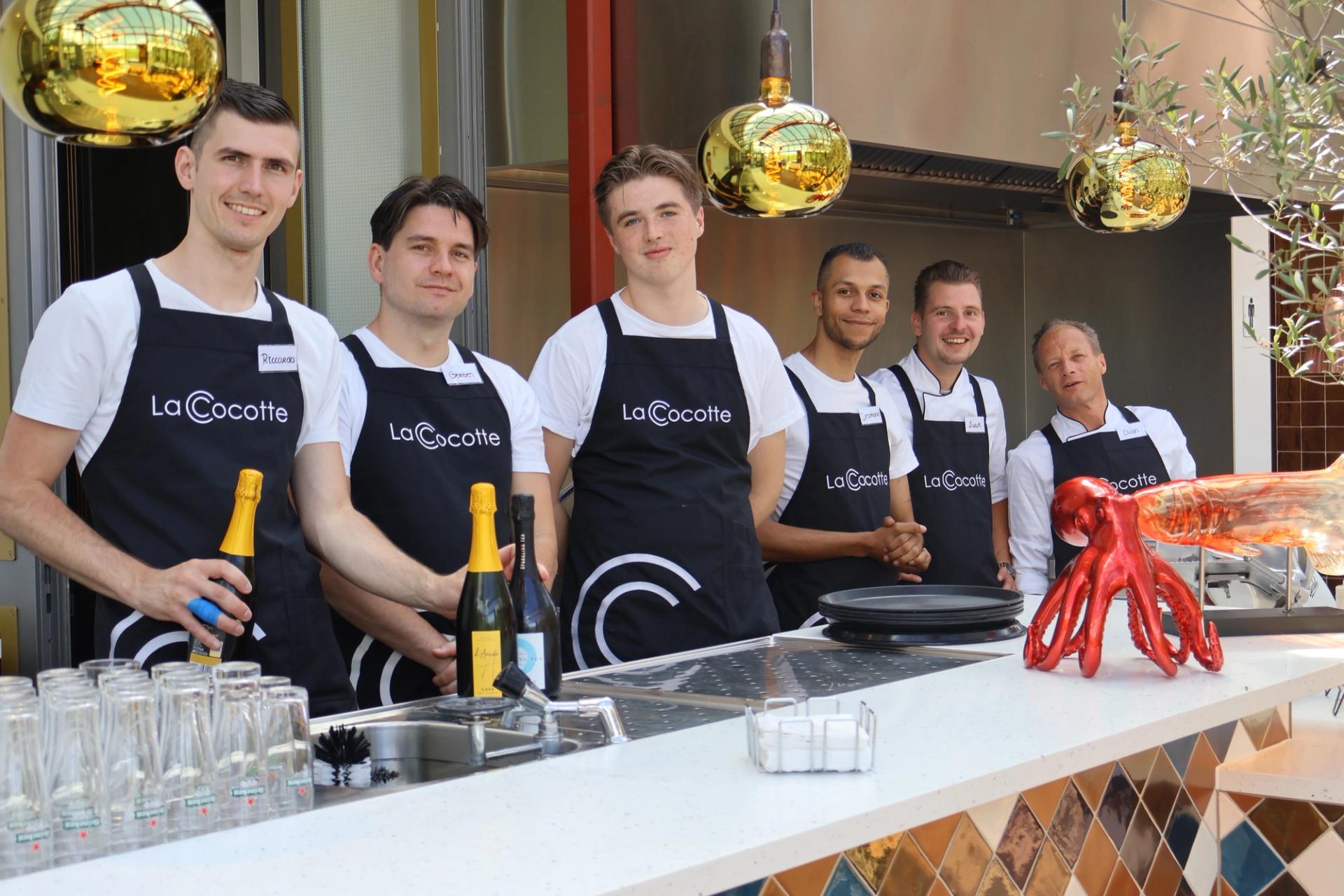 Het team van La Cocotte in Hoogvliet