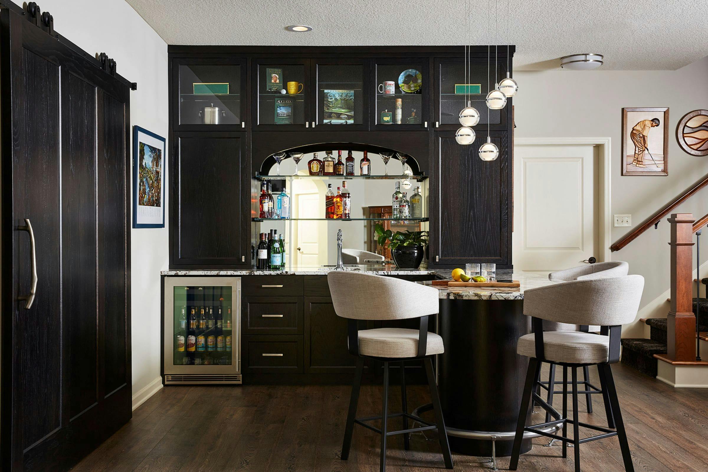 Sophisticated Home Bar Design