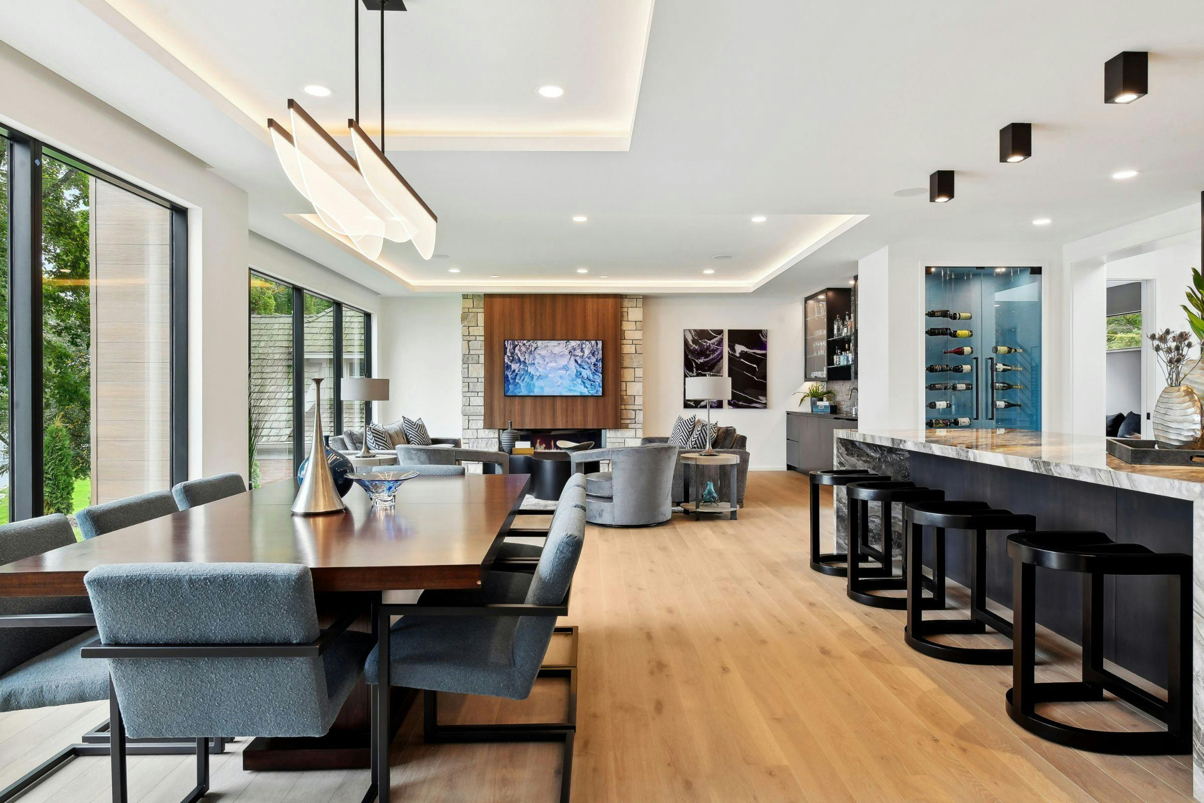 Lakefront Modern Build