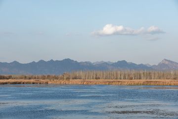 Aktau: More Than Just a Desert Oasis - Unveiling the Unexpected Charms of Kazakhstan's Caspian Coast
