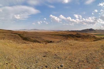 Aktau: Where the Desert Embraces the Caspian Sea - A Surreal Kazakh Getaway
