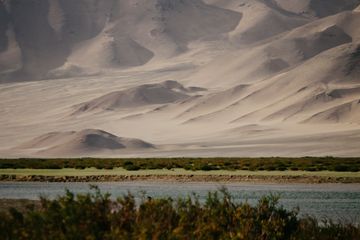 Aktau: Where the Caspian Desert Meets Futuristic Dreams (and Maybe a Few Camels)