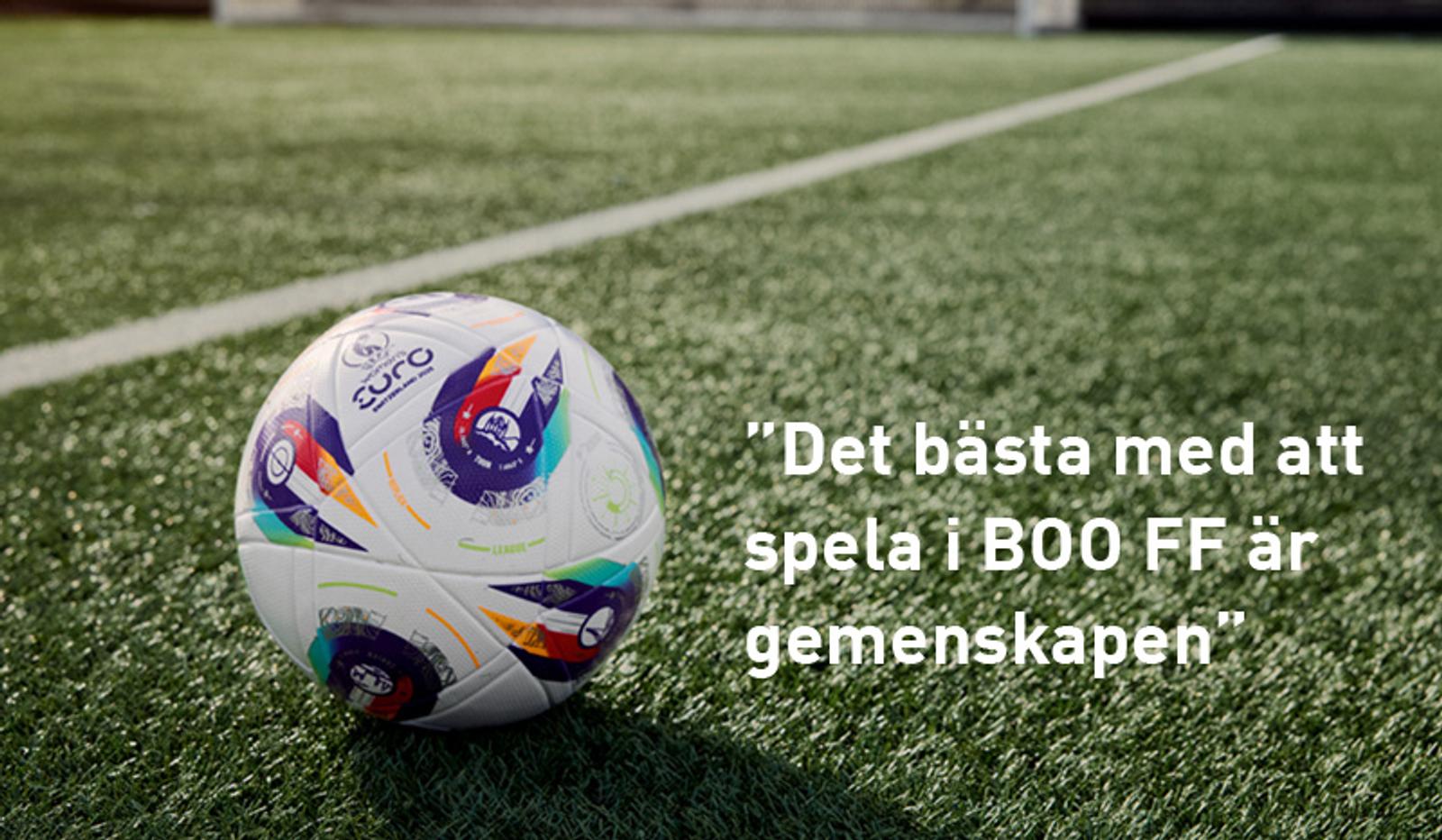 fotboll på en plan