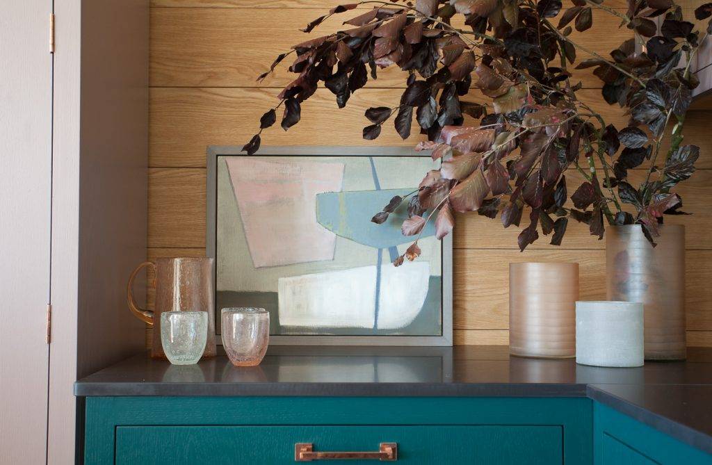 Marie-Boyle-w-pinks-and-teal-1024x669