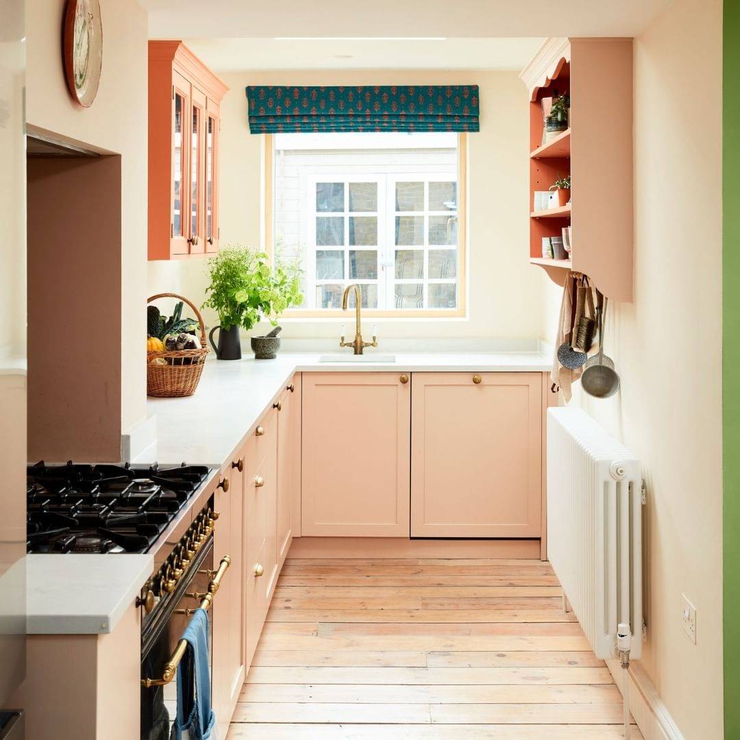 pink shaker farstudio photo by mattclaytonphoto