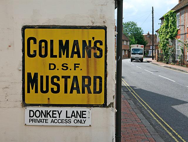 Colman_s_Mustard_in_Winchester_Street,_Botley_-_geograph.org.uk_-_742474