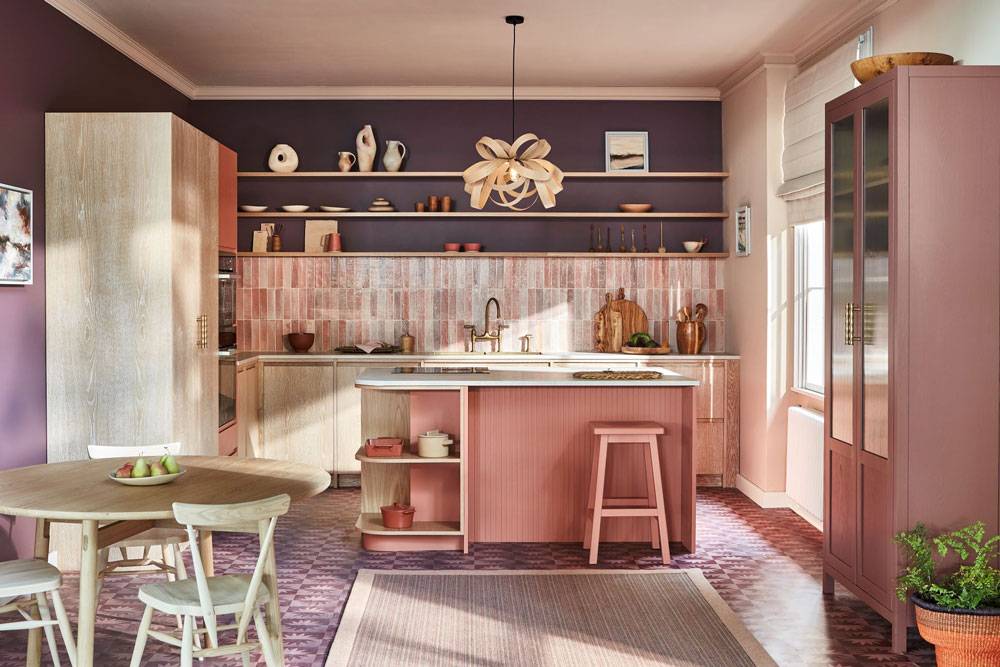 Floating shelves in the Harpley kitchen