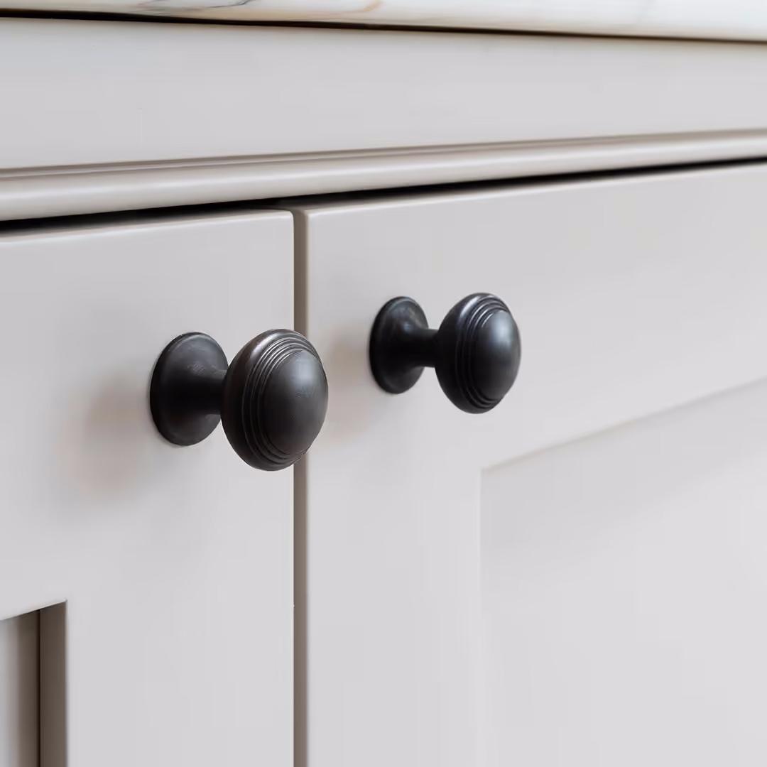 products/kitchens/accessories/handles