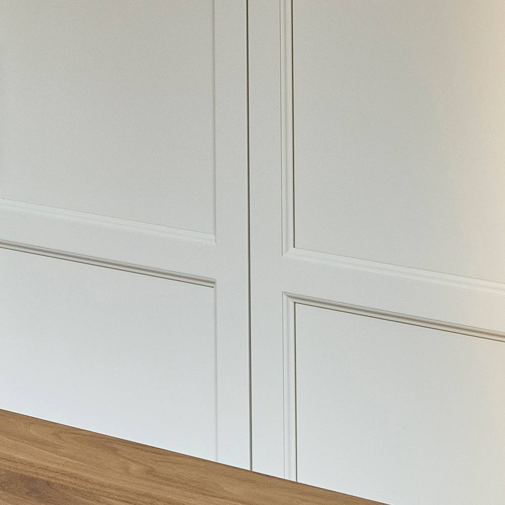Tall Shaker cabinet with Waterfall Beading
