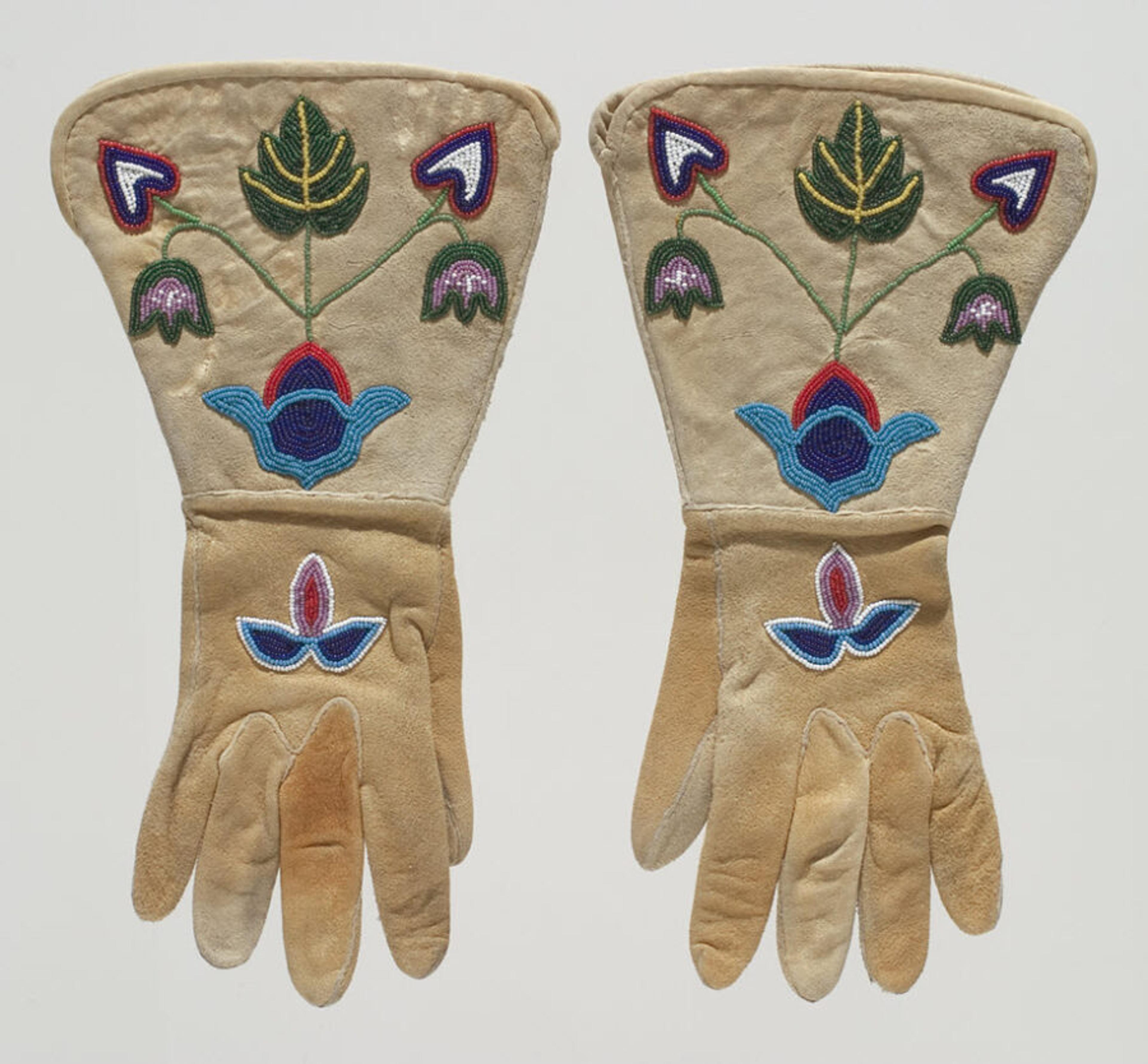 Man's beaded gauntlet paid, Interior Salish and Sahaptin