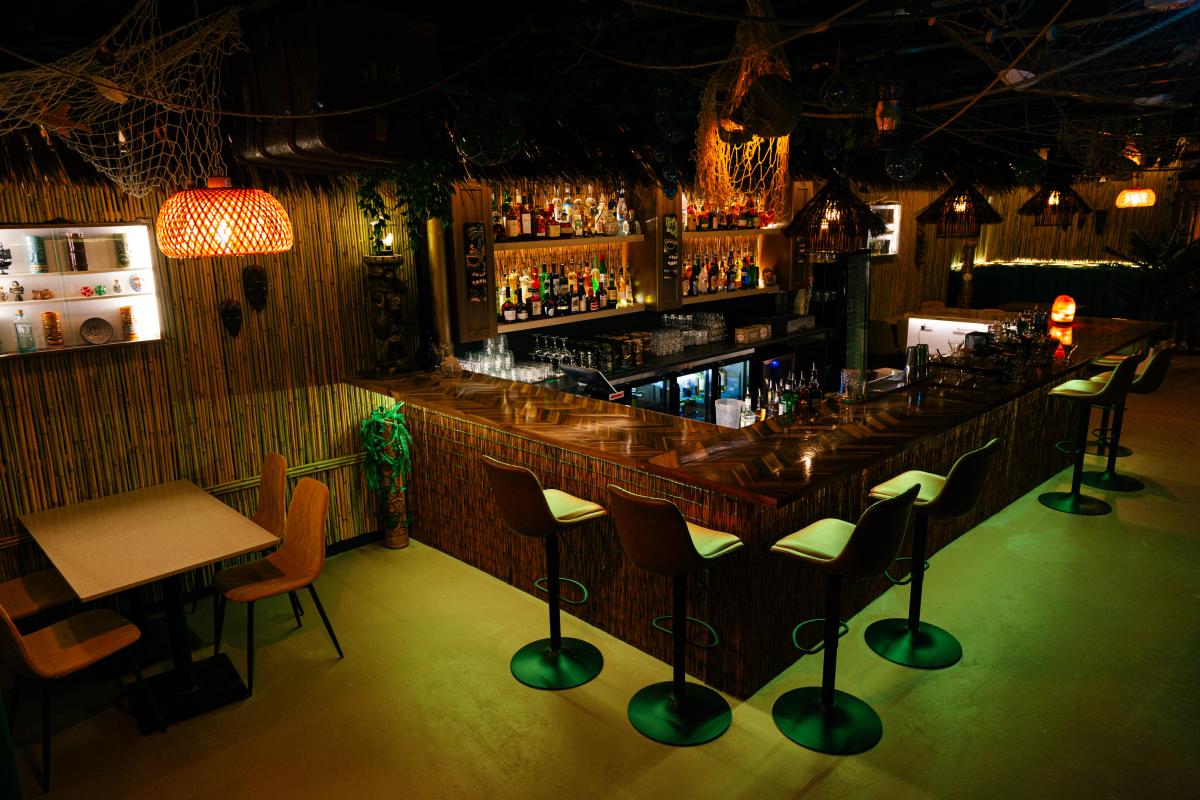 Handcrafted bar finishes paired with an extensive rum selection