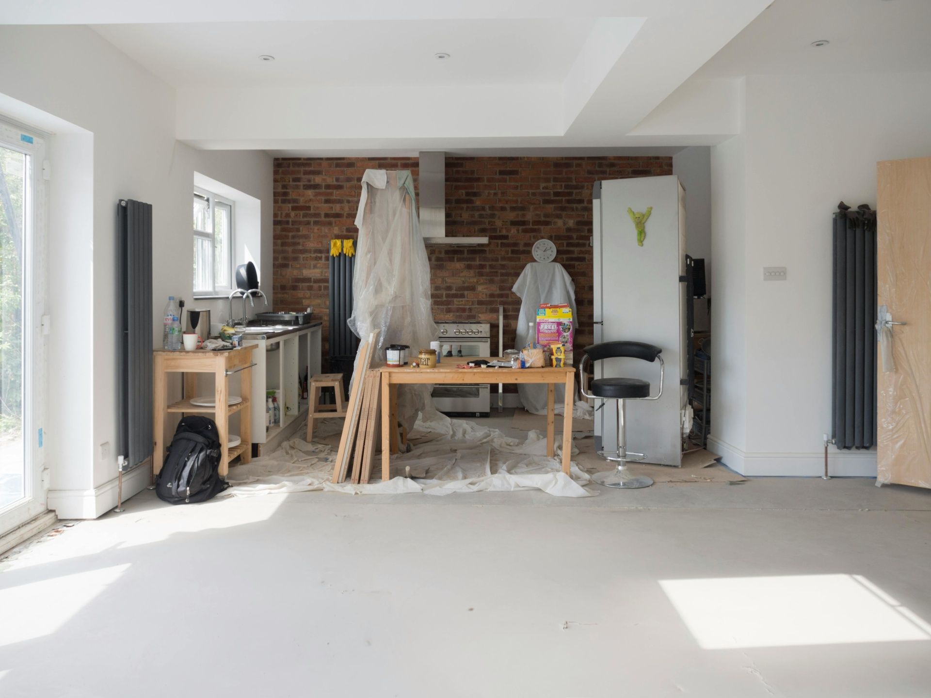Rénovation de la maison : protéger les meubles de la poussière