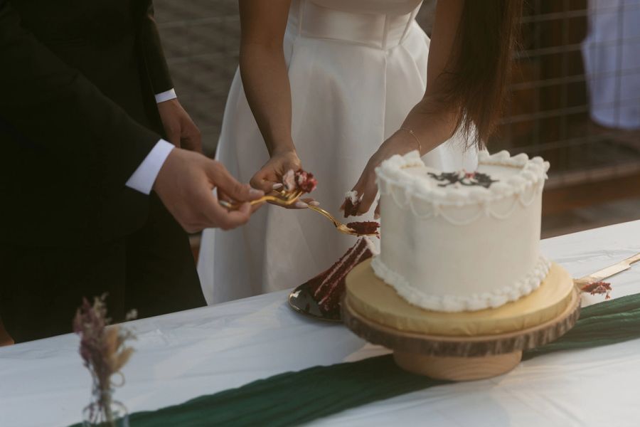 Elite Estate Cake Cutting
