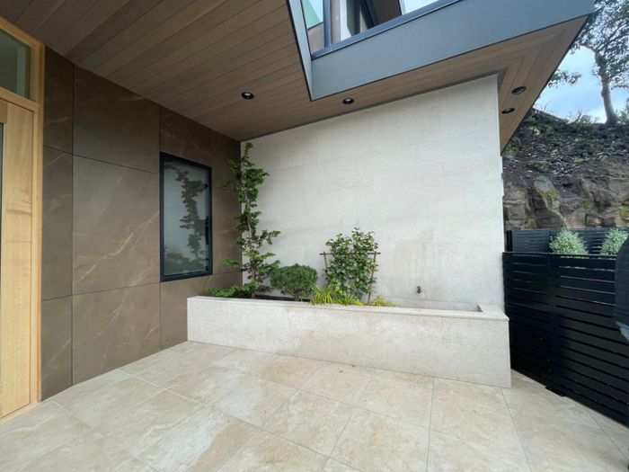 PRB Porta Beige Limestone Antiqued - Dimensional Cladding