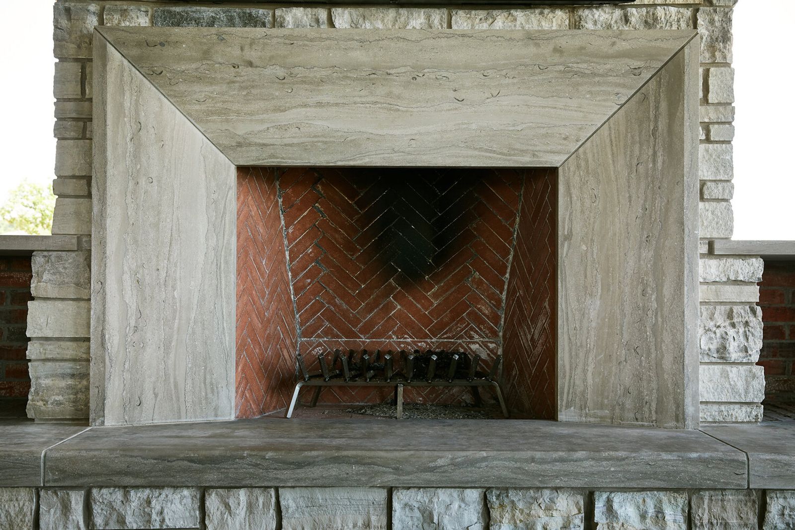 PRB Superior Bay Napoleon Fireplace