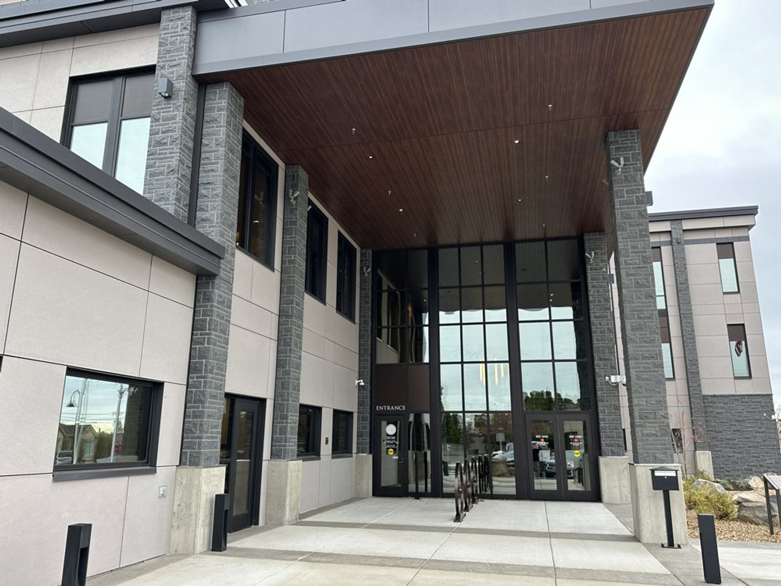 Project Spotlight - PRB Black Basalt Ashlar