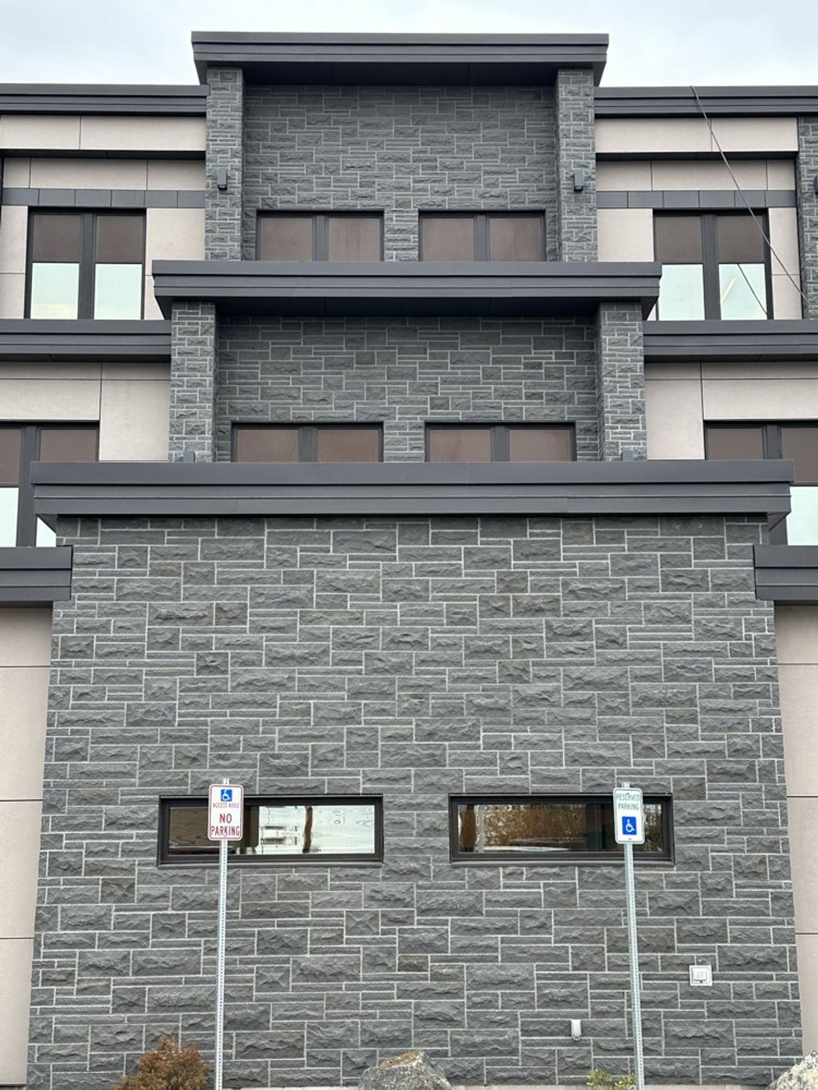 Project Spotlight - PRB Black Basalt Ashlar