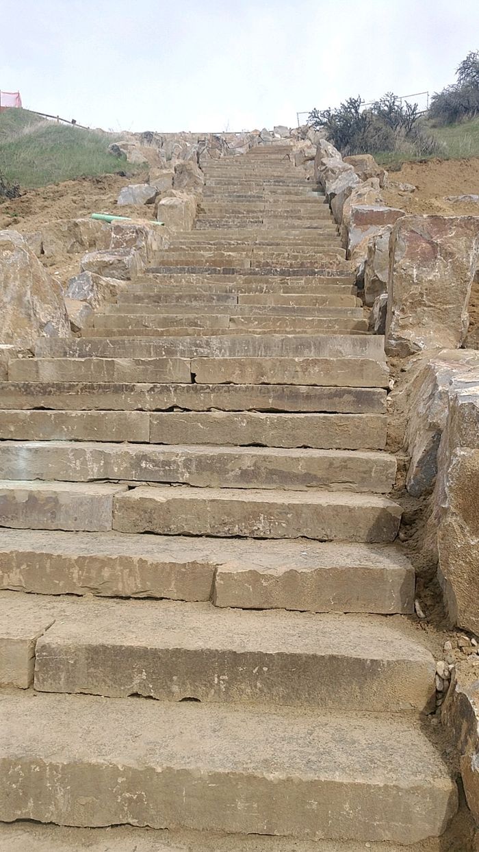 Lewis & Clark Sandstone Treads