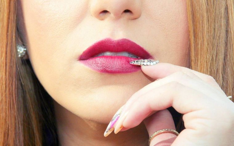 Décryptez le langage corporel : maîtrisez la communication non verbale pour mieux comprendre et influencer