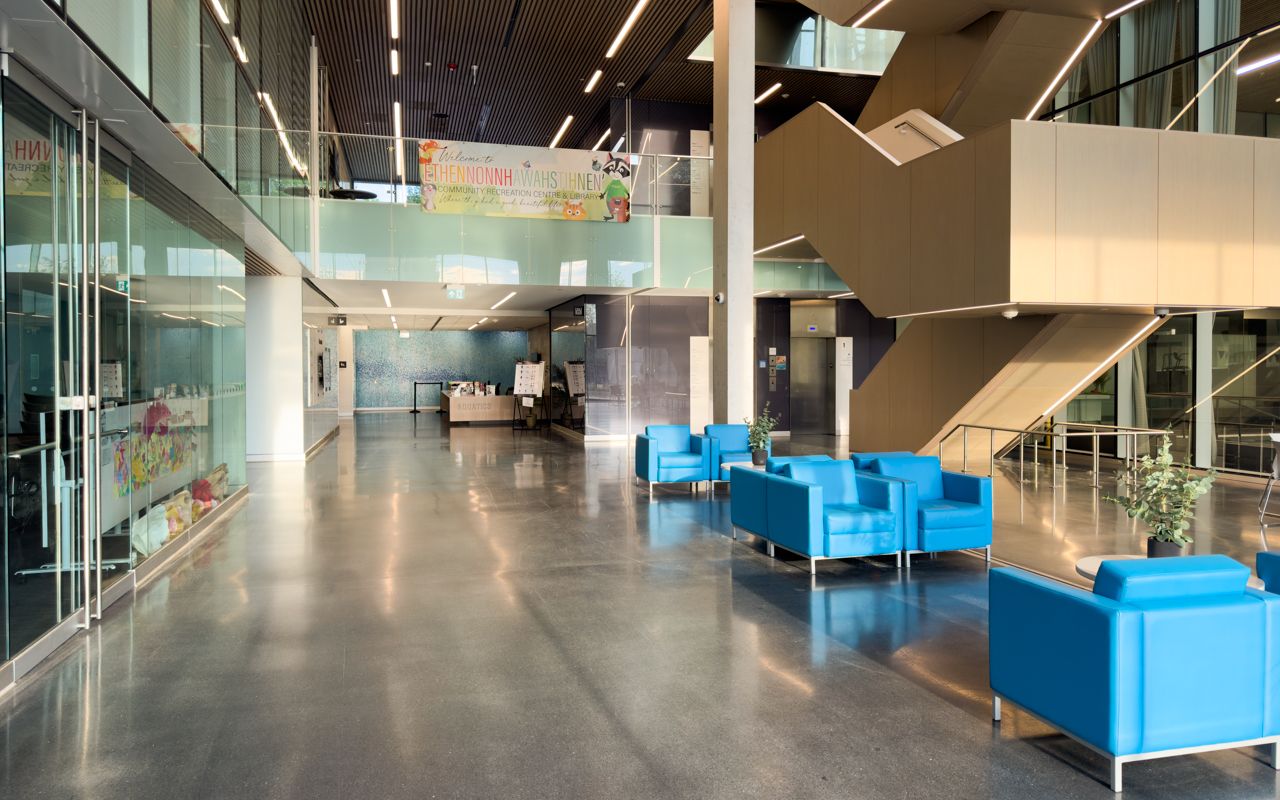 Ethennhawahstihnen’-Community-Centre-Landscape