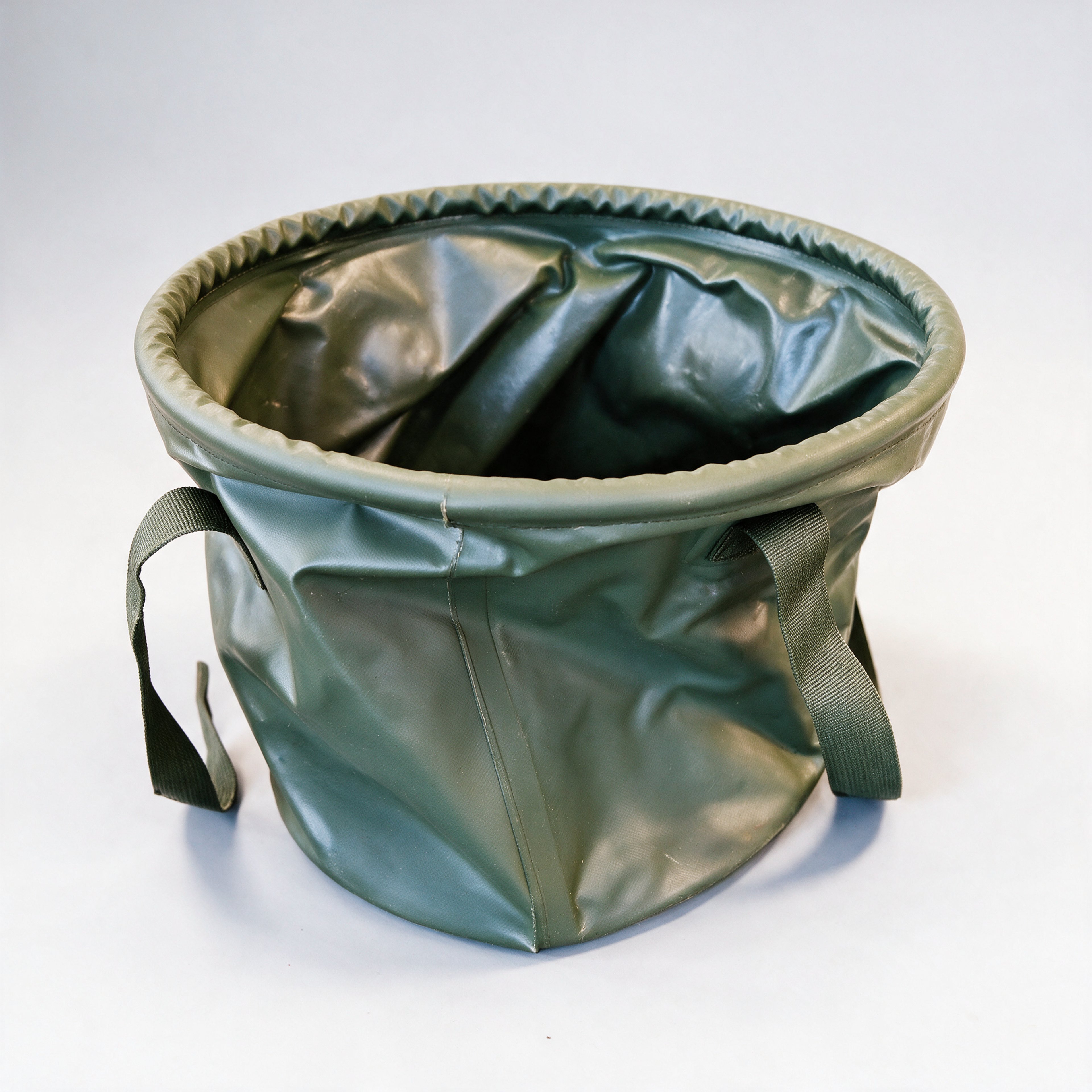 LESS Soft Water Bucket