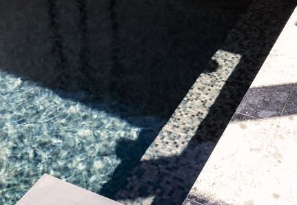 Pool coping in grey tile