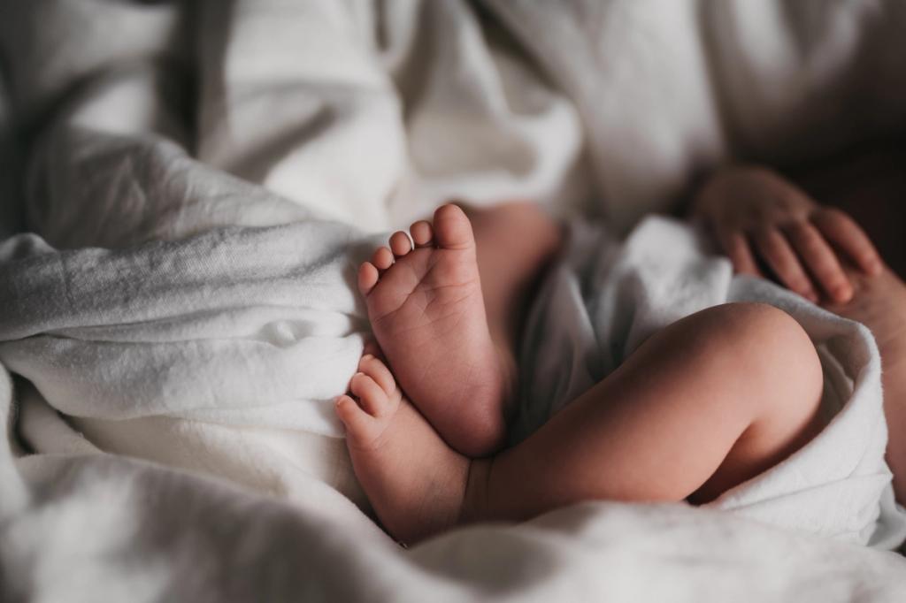 Ubrukte babyføtter på nyfødtfotografering