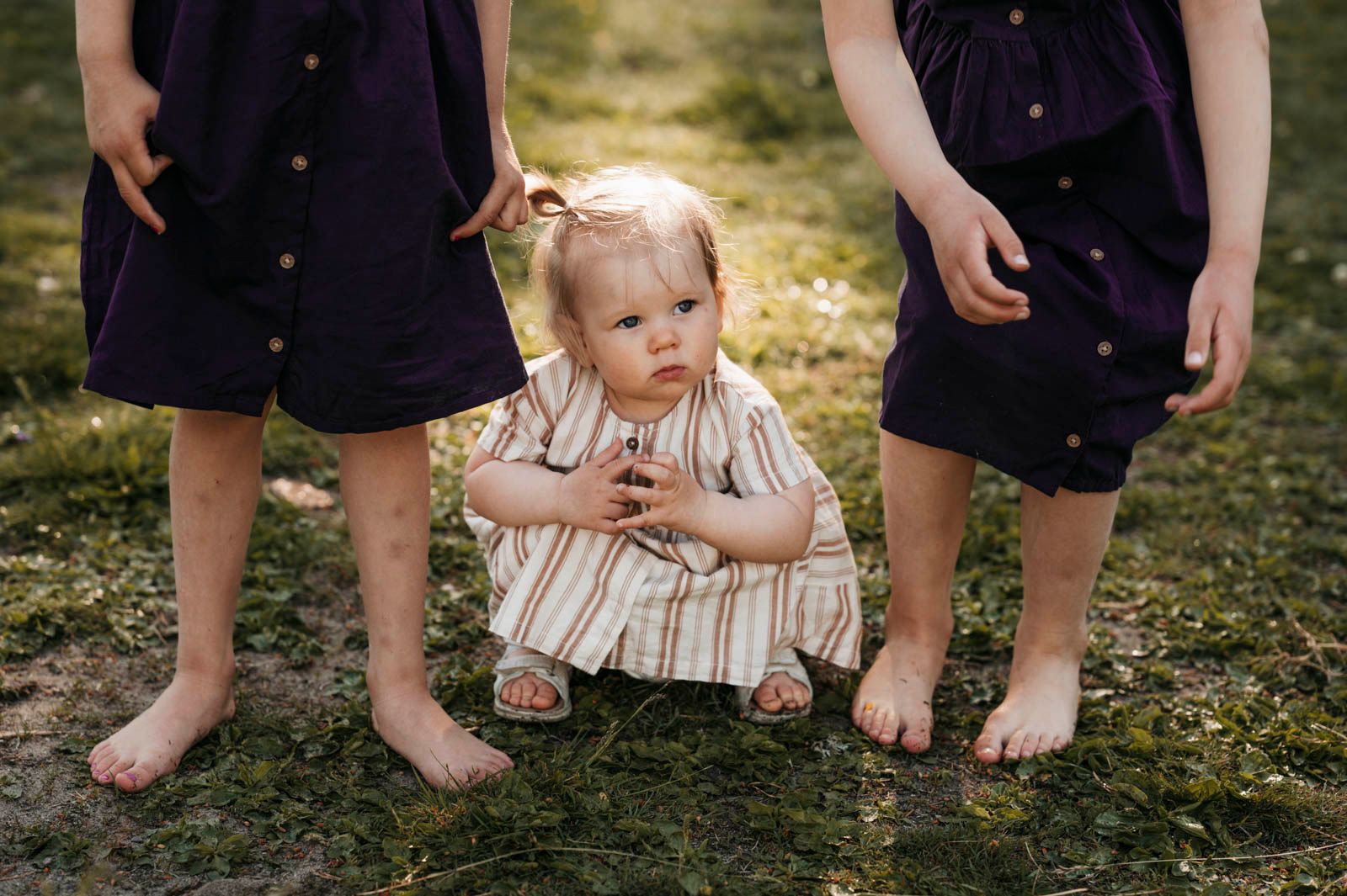 En sommermorgen på familiefotografering