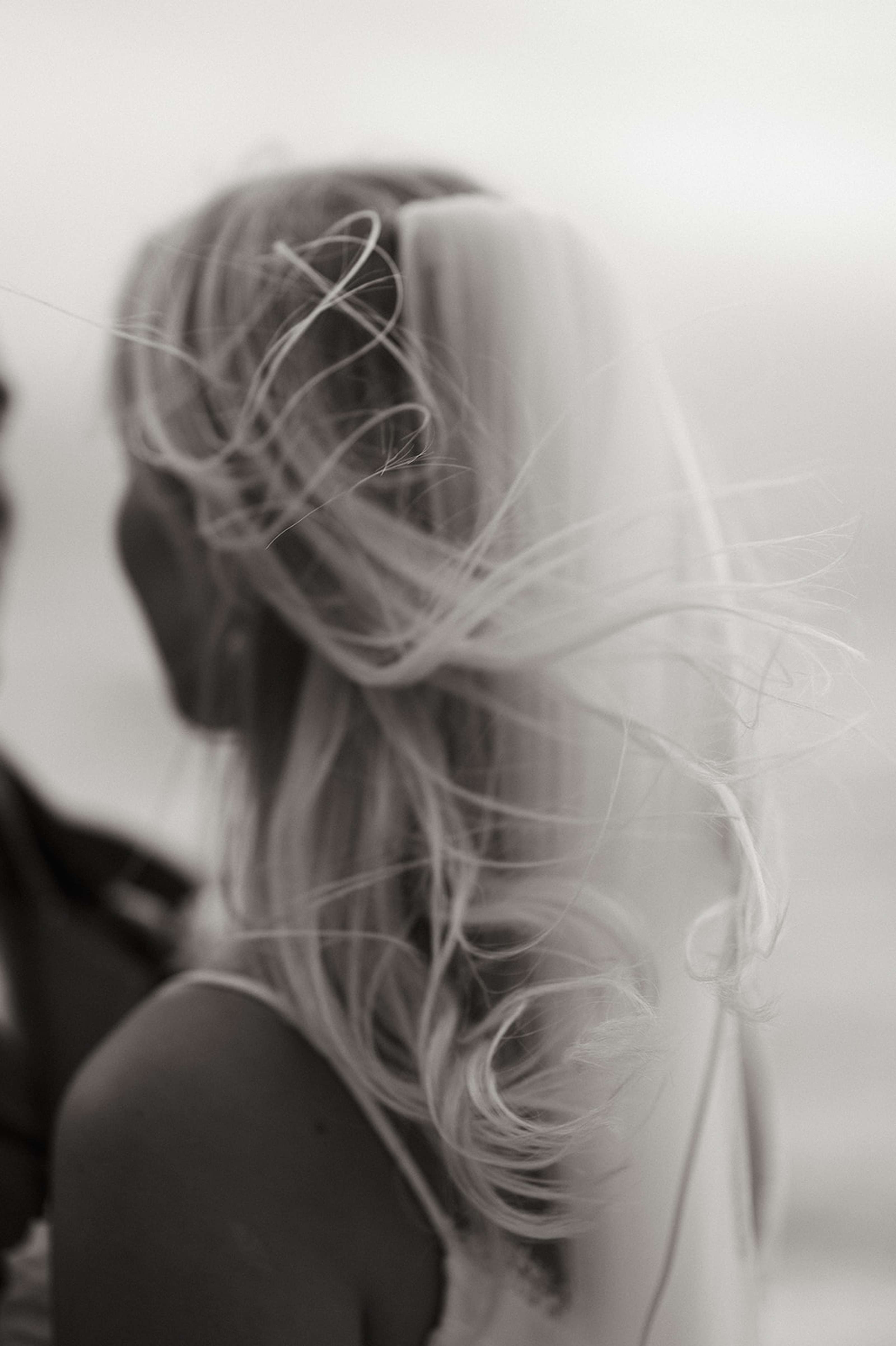 Vind i håret på bryllupsdagen