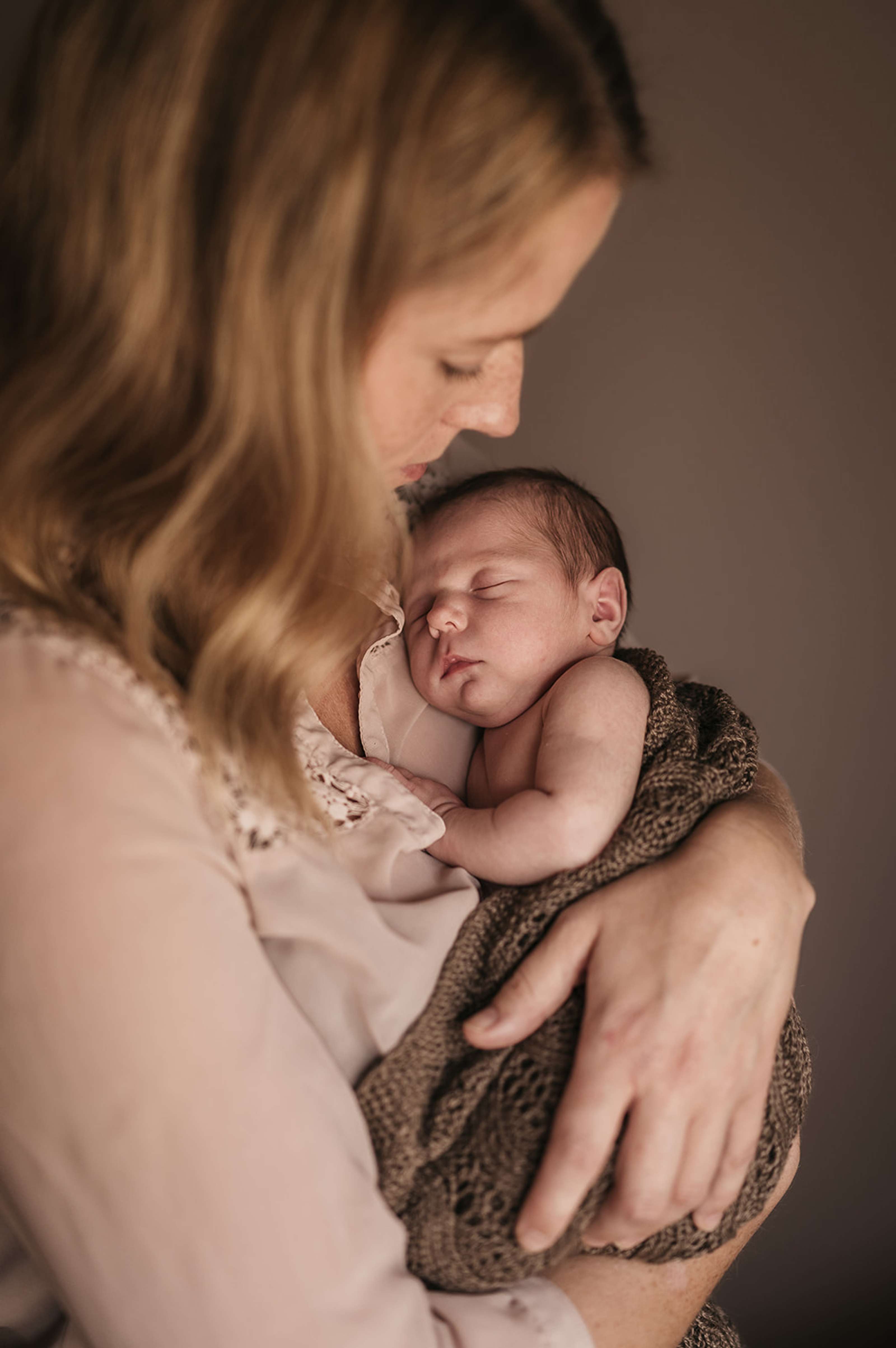 Nyfødtfotografering hjemme - Fotograf i Lillestrøm