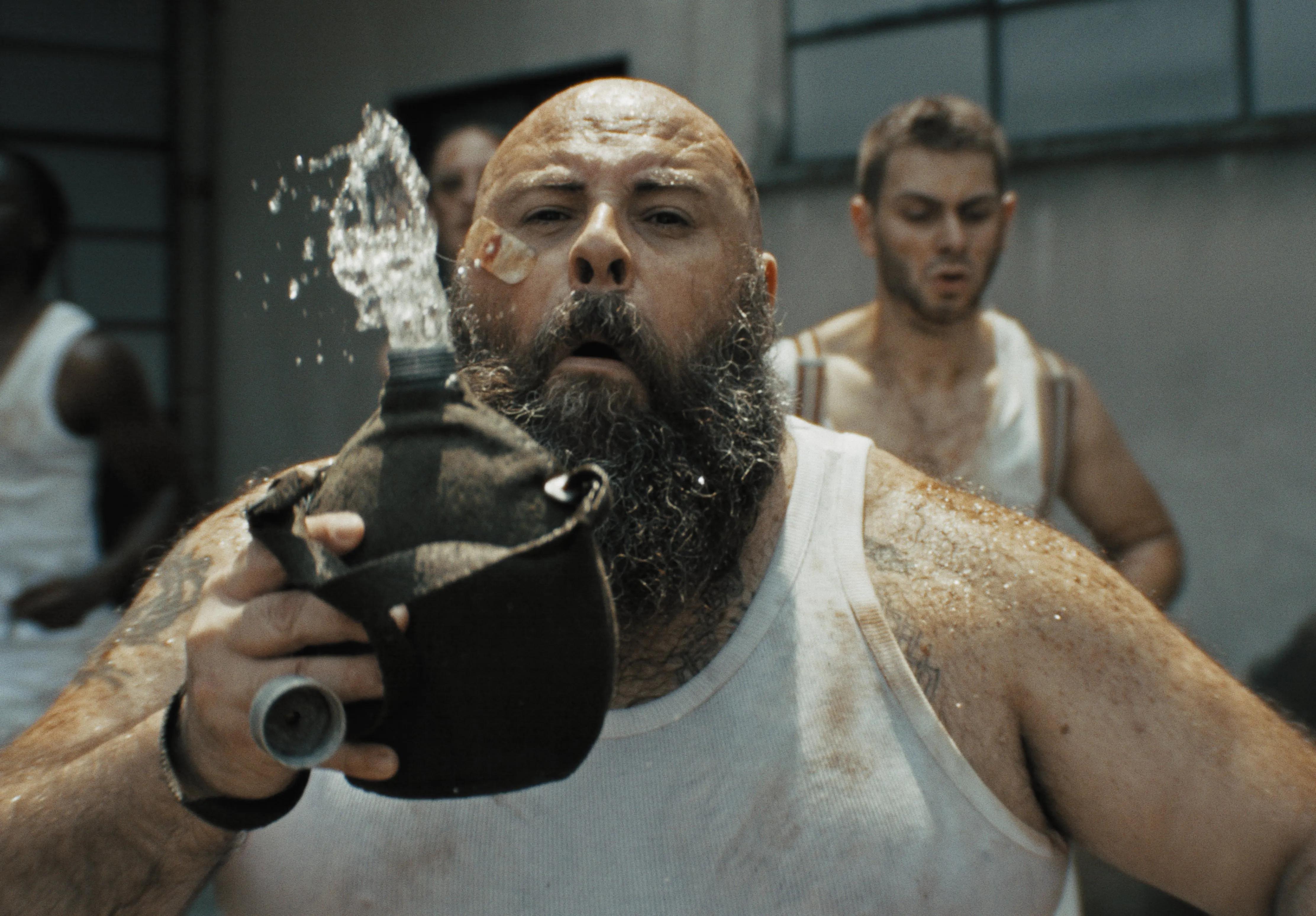 VIDEOCLIP - MEMPHIS - Simone Bernini_MASTER COLOR_DEF_MASTER OFFLINE X COLOR (1)