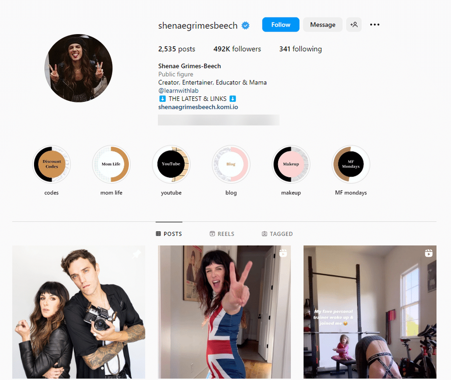 shenae grimes beech: macroinfluencer