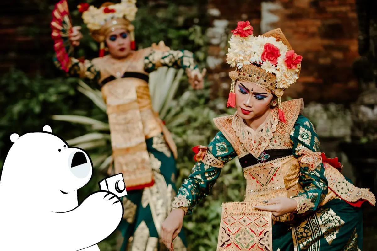 Women dancing a traditional Balinese dance