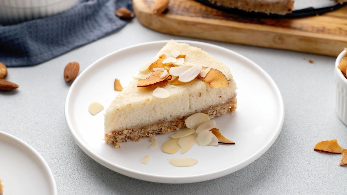 Keto Almond Cake