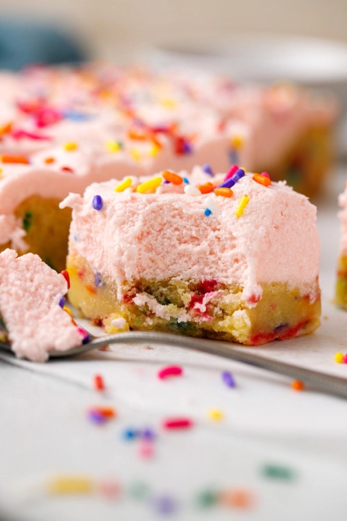 Frosted Sugar Cookie Bars