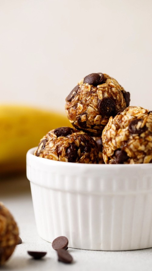 No-Bake Banana Oatmeal Balls