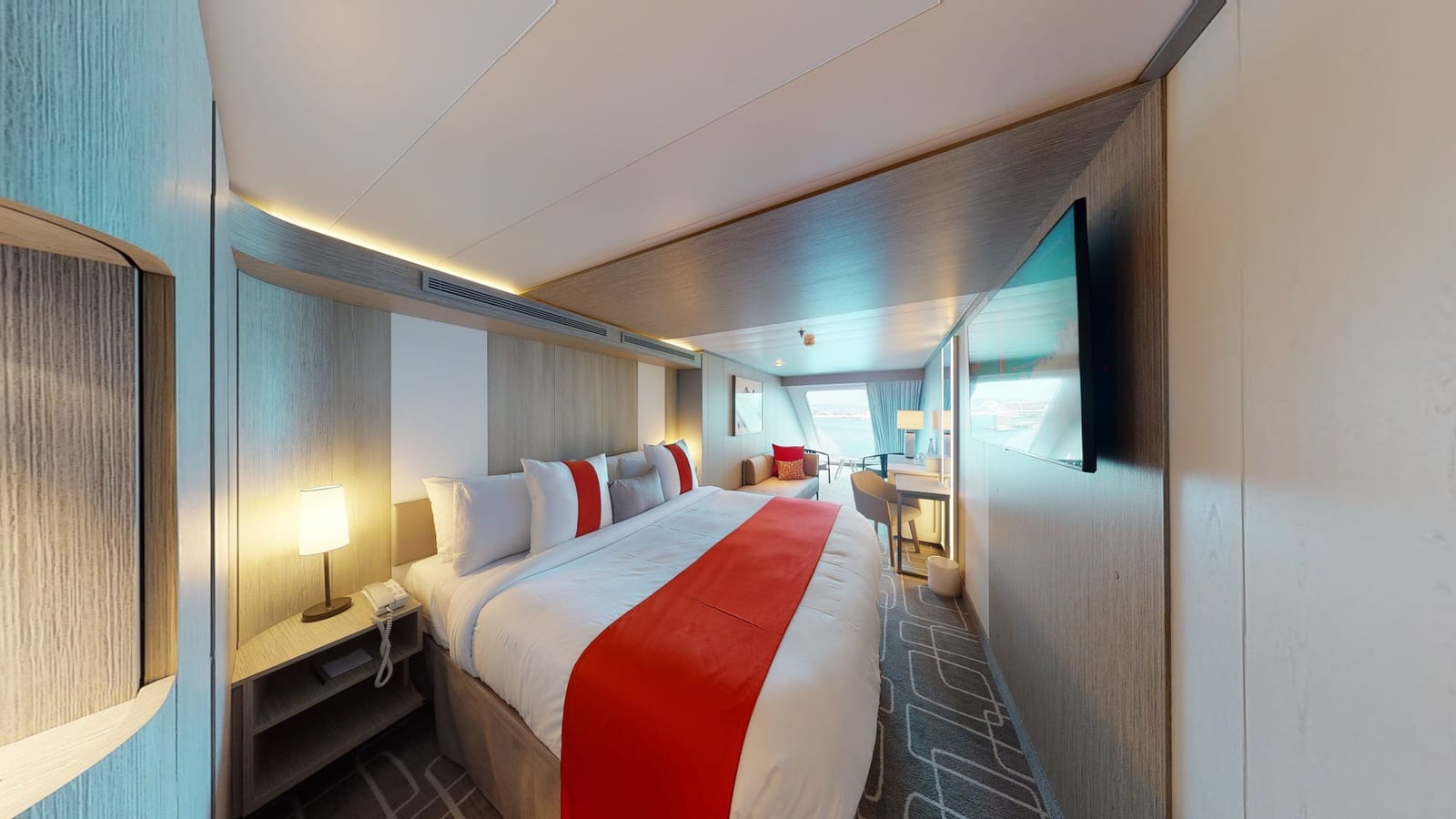 Deluxe Porthole View