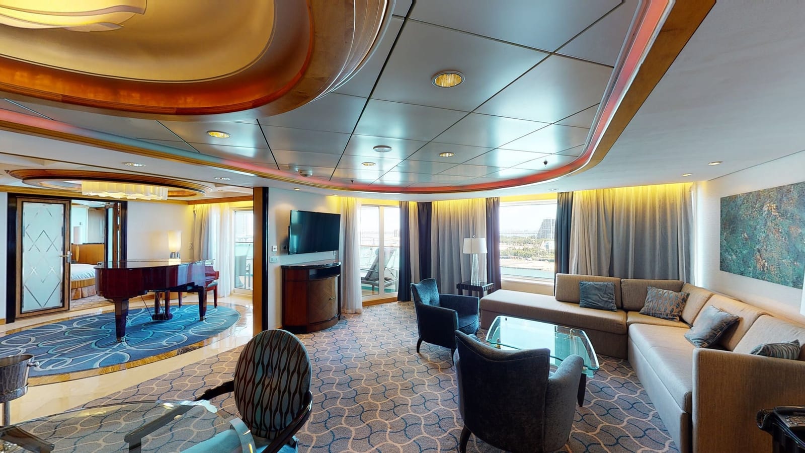 Explorer of the Seas - Royal Suite