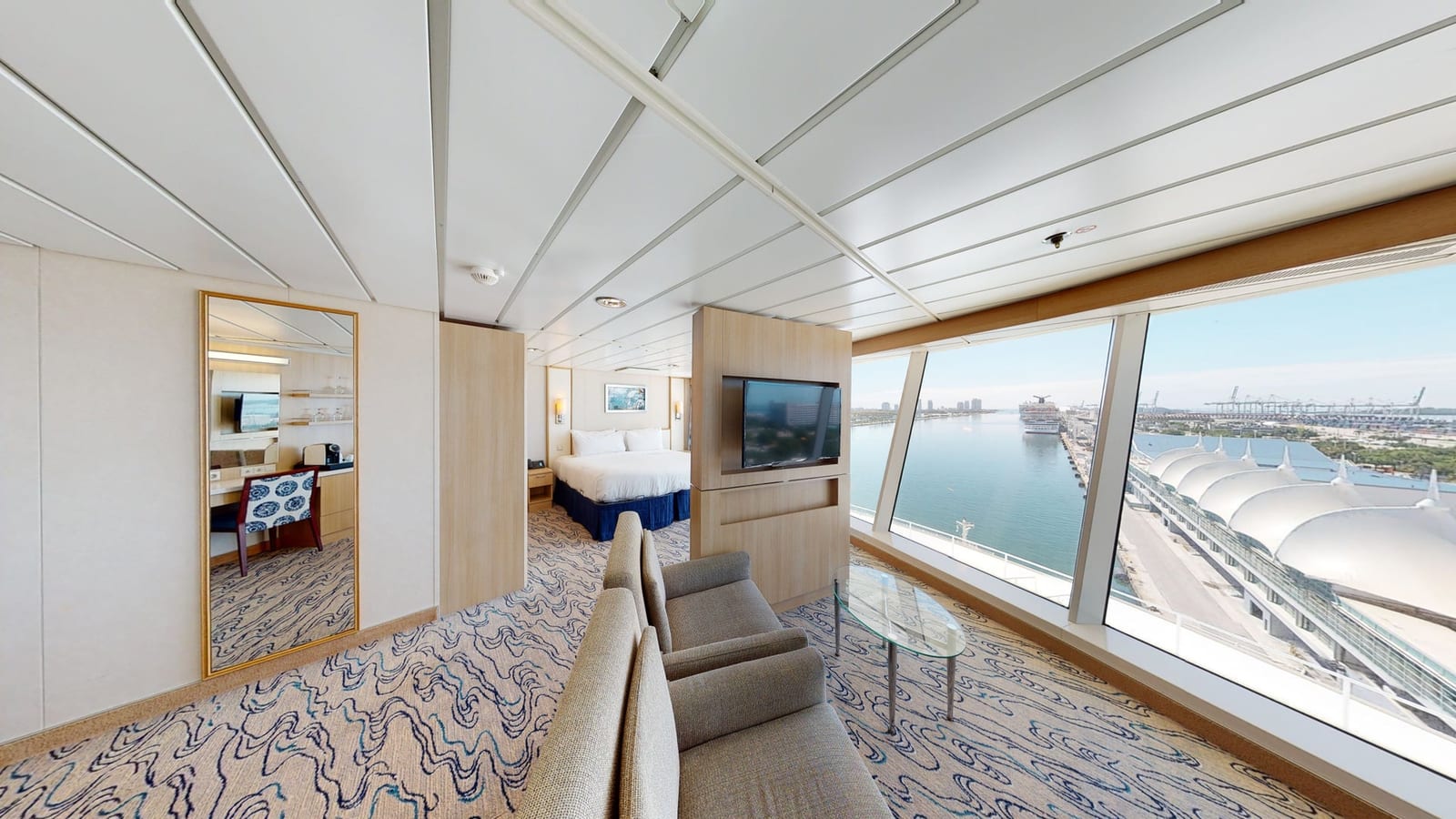 Explorer of the Seas - Ocean View Panoramic Suite (No Balcony)