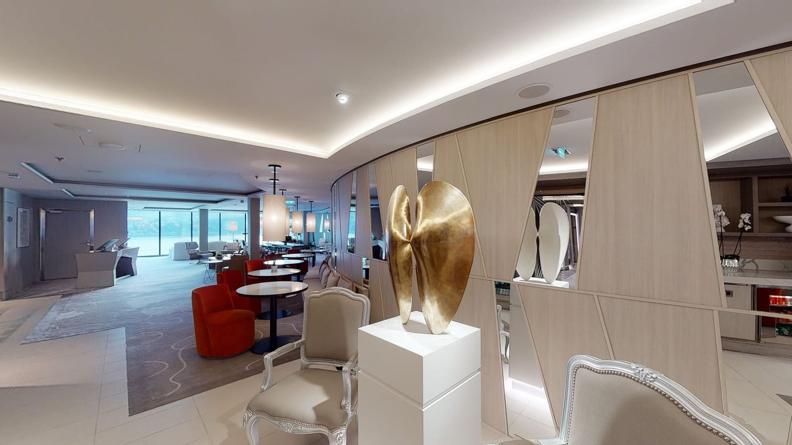 Retreat Lounge