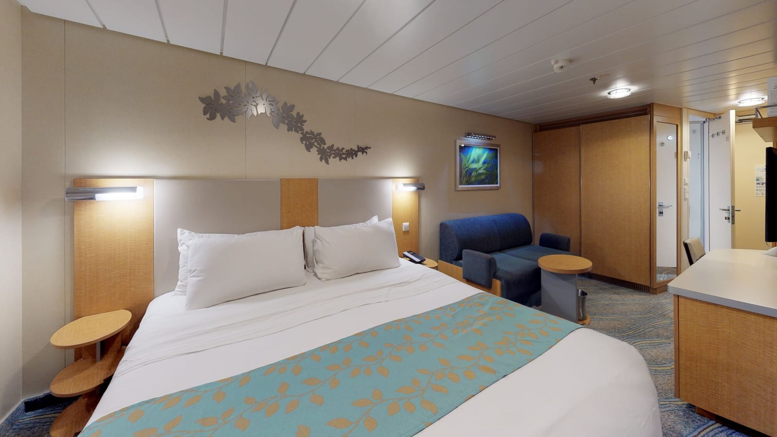 Oasis of the Seas- Promenade View Interior