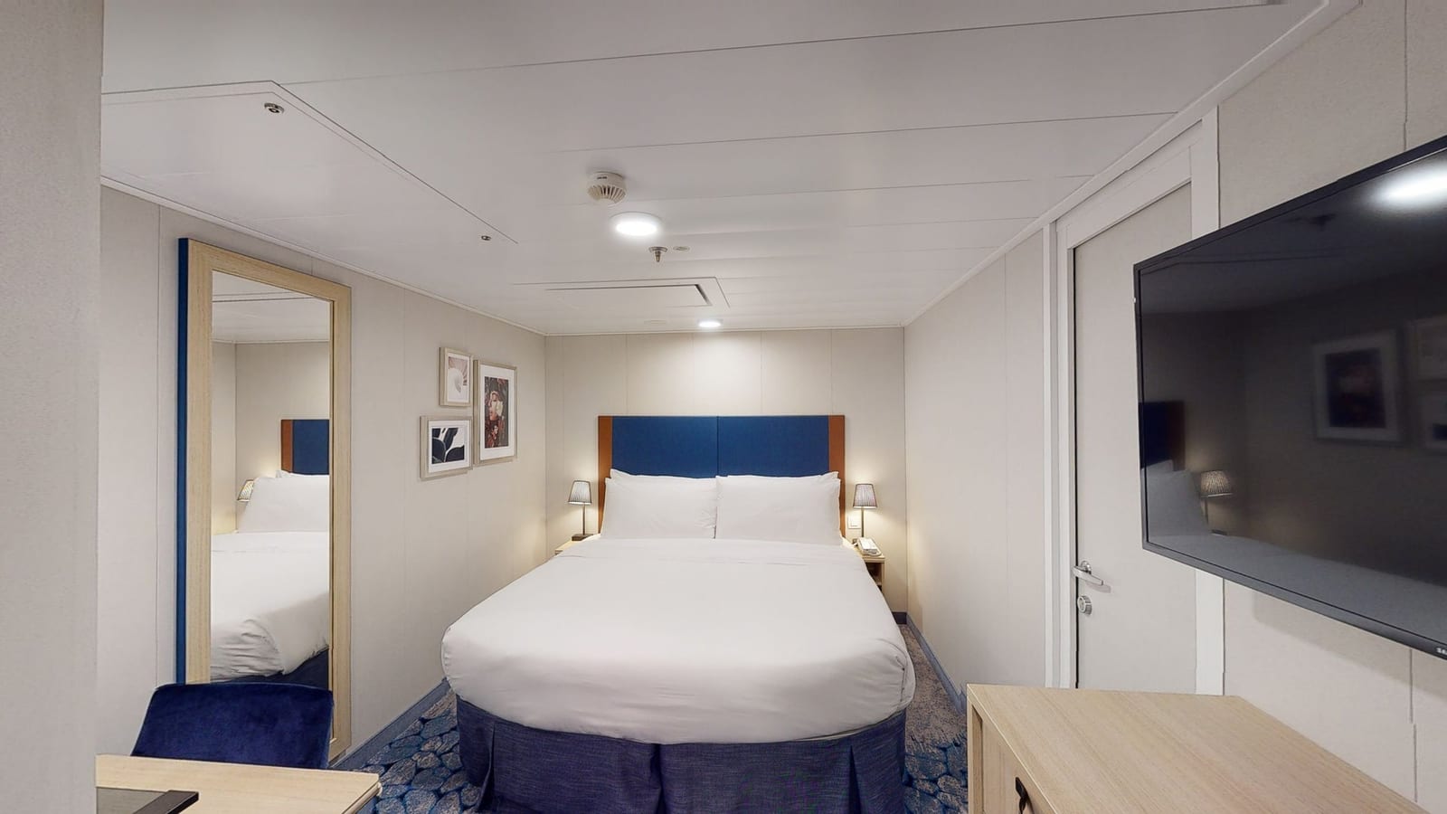 Wonder of the Seas - Connecting Interior