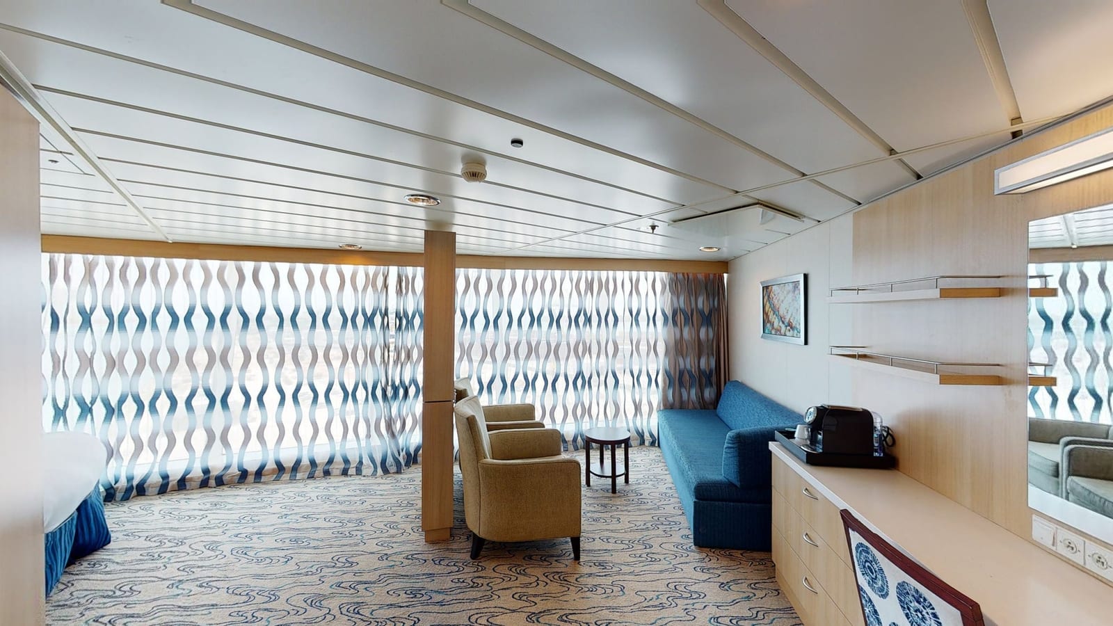Freedom of the Seas - Ocean View Panoramic Suite (No Balcony)