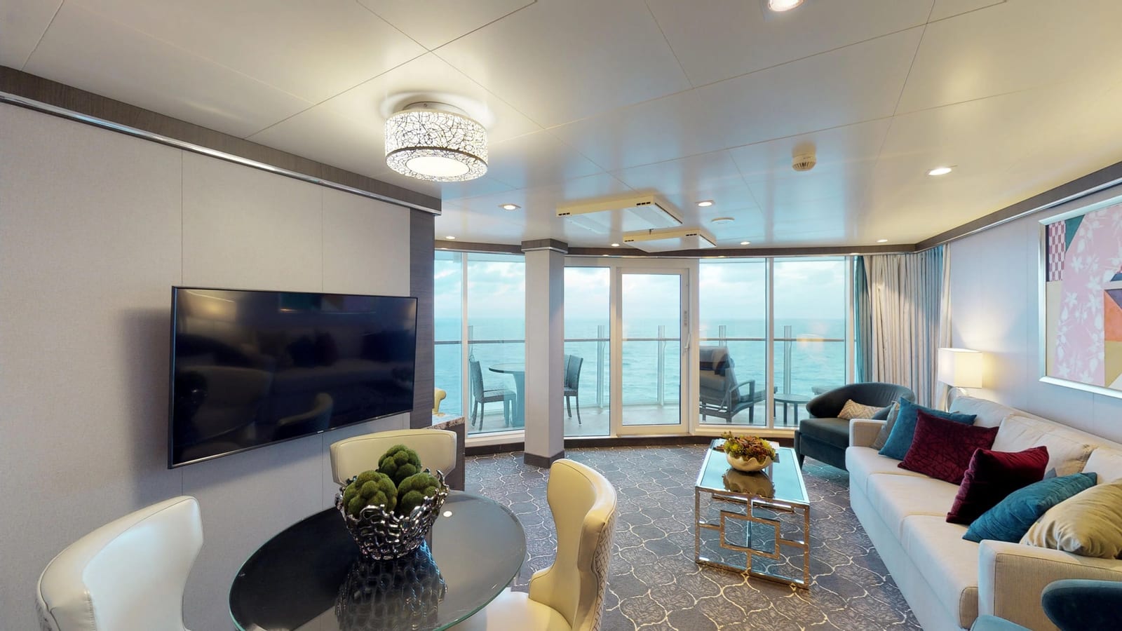 Symphony of the Seas - Aqua Theater Suite 1 Bedroom
