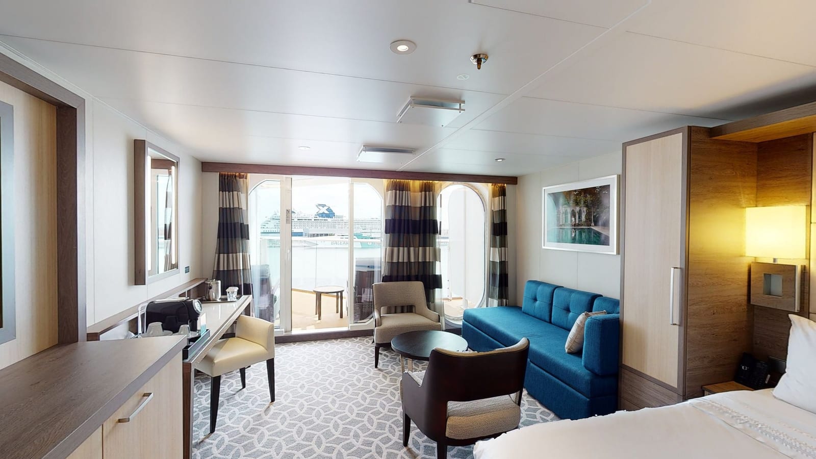 Odyssey of the Seas - Junior Suite with Large Balcony Virtual Tour